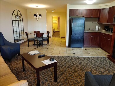LR /Kitchen