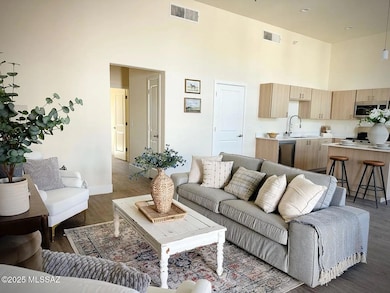 544 E Limberlost Dr unit 1101, Tucson, AZ 85705 - photo 2