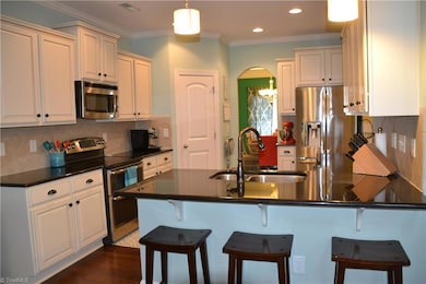 2367 Hammock Dr, High Point, NC 27265 - photo 6