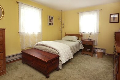 92 Thurlow St, Georgetown, MA 01833 - photo 2