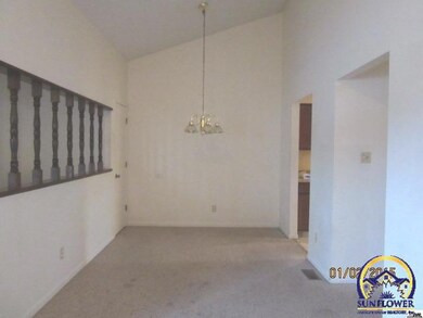 3607 SW Atwood Ave, Topeka, KS 66614 - photo 6