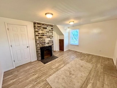 207 E Mill St, Circleville, OH 43113 - photo 3