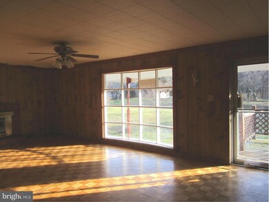 1911 Kathy Ct, Owings, MD 20736 - photo 3