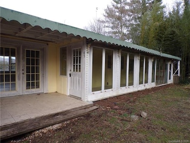 85 Elliott Ridge Ln, Hendersonville, NC 28792 - photo 2