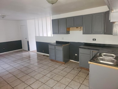 912 Princeton Ave, Matteson, IL 60443 - photo 3