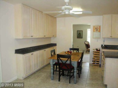 12211 Valerie Ln, Laurel, MD 20708 - photo 5