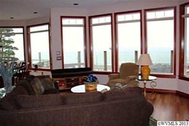 Looking out to ocean from great room