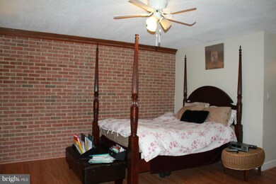 2107 Old Landing Way, Woodbridge, VA 22191 - photo 4