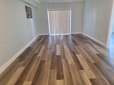 201 180th Dr unit 205, Sunny Isles Beach, FL 33160 - photo 3
