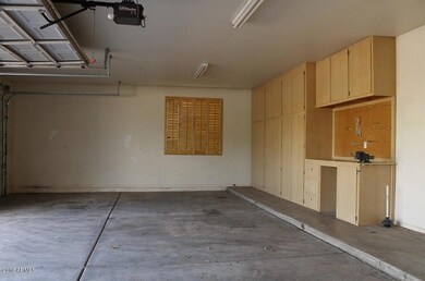 garage cabinets