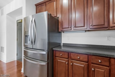 266 Victoria Dr unit B2, Bridgewater, NJ 08807 - photo 6