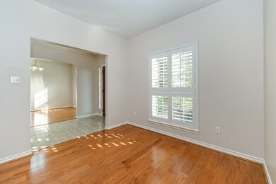 13622 Country Hill Ct, Tomball, TX 77375 - photo 5