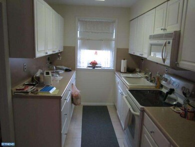1475 Mount Holly Rd unit P10, Beverly, NJ 08010 - photo 3