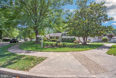 8001 Pyracantha Ct, Springfield, VA 22153 - photo 4