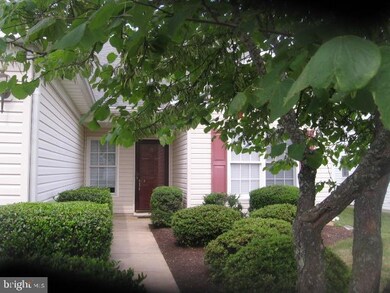 6907 Castleton Dr, Fredericksburg, VA 22407 - photo 4