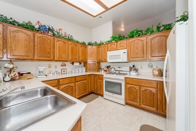 012_Kitchen