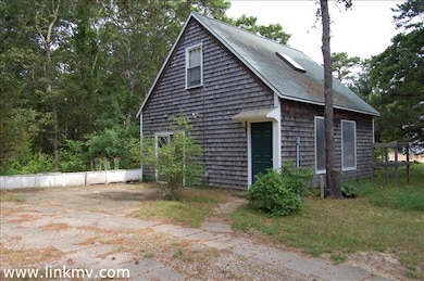 255 Massachusetts Ave, Oak Bluffs, MA 02568 - photo 3