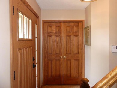 1128 Victoria Dr, Bucyrus, OH 44820 - photo 3