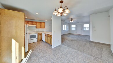 2370 Corona Ave, Medford, OR 97504 - photo 7