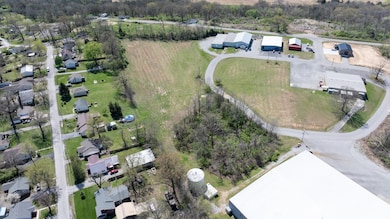 247 Johnston Trace, Hopkinsville, KY 42240 - photo 2