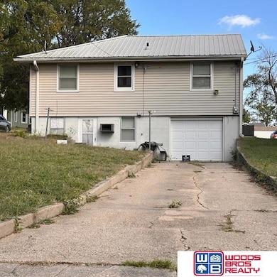 1111 D St, Fairbury, NE 68352 - photo 2
