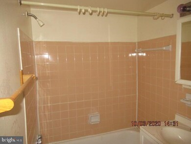 11408 Cherry Hill Rd unit MC-104, Beltsville, MD 20705 - photo 5