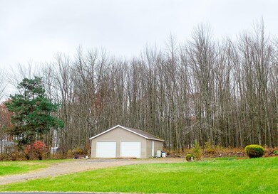 1028 Rosengrant Rd, Jefferson Township, PA 18436 - photo 2