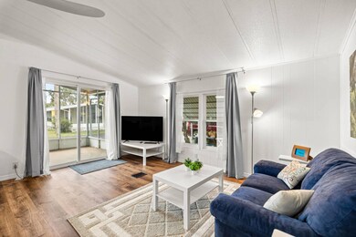 20451 Powell Rd unit 84, Dunnellon, FL 34431 - photo 2