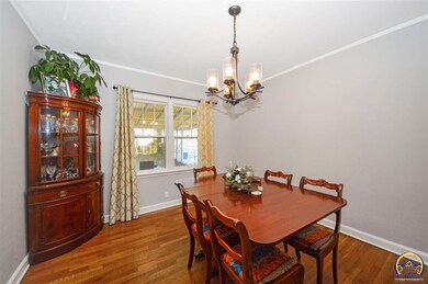 1724 SW Webster Ave, Topeka, KS 66604 - photo 4