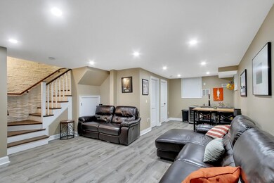 5 Montgomery Ave unit 1, Somerville, MA 02145 - photo 7