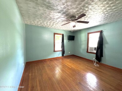 11182 S Preston Hwy, Lebanon Junction, KY 40150 - photo 5