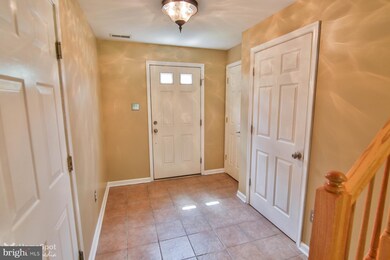 4604 Jasmine Dr unit 7, Center Valley, PA 18034 - photo 3