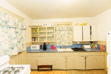 695 3rd St, Albany, NY 12206 - photo 6