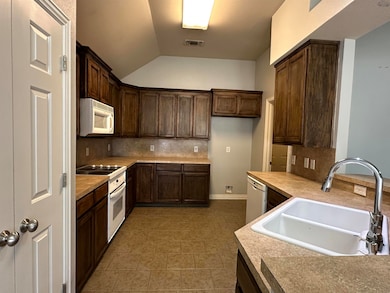 5214 Sunnybrook Ln, Wichita Falls, TX 76310 - photo 6