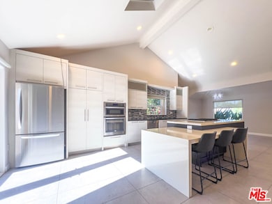 15424 Camarillo St, Sherman Oaks, CA 91403 - photo 6