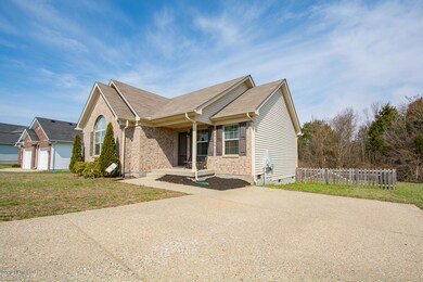 226 Gentry Crossings Blvd, Mount Washington, KY 40047 - photo 2