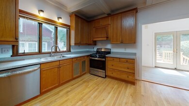 5 Daniels St, Hopedale, MA 01747 - photo 7