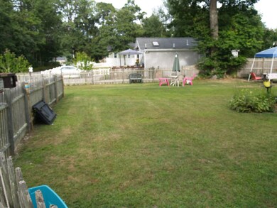 16 Ivy St, Wareham, MA 02571 - photo 2