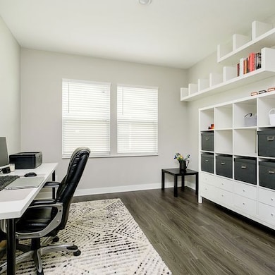 Study, Den, Office, Dining Room??? You choose what you would like it to be.