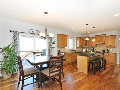 Beautiful Sculpted Hardwood Floors, Gourmet Center
