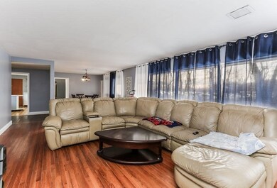 76 Pinehurst Rd, Holyoke, MA 01040 - photo 3