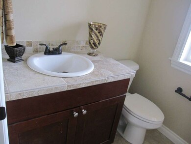 14922 Mountain View Ct, Yelm, WA 98597 - photo 4