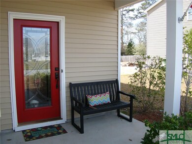 Welcome to #44 Hamilton!! This new door adds natur