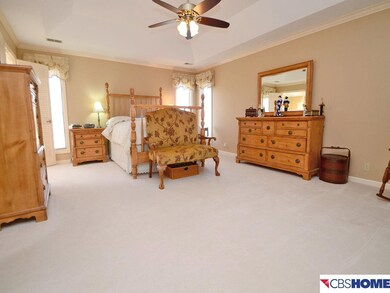VAULTED CEILING, CROWN MOLDING, 3 WALK-IN CLOSETS
