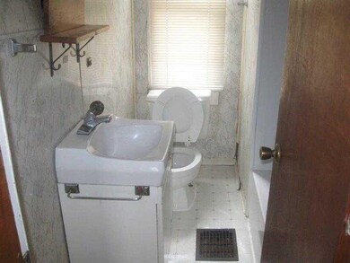 Full Bath.