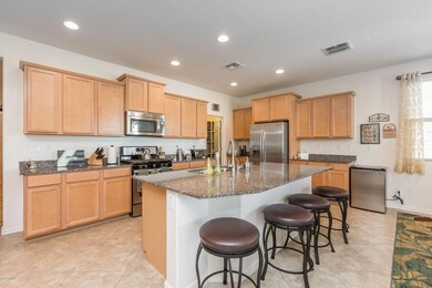6) KITCHEN
