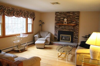 71 Buckingham Dr, Billerica, MA 01821 - photo 6