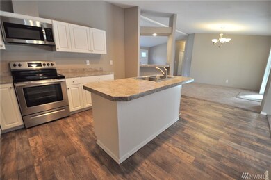 8315 Abelia Ct SE, Yelm, WA 98597 - photo 2