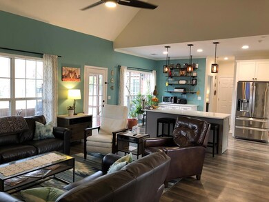 328 Lakes Dr N, Oxford, MS 38655 - photo 2