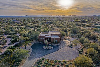 Territorial gem on 2.5 acres